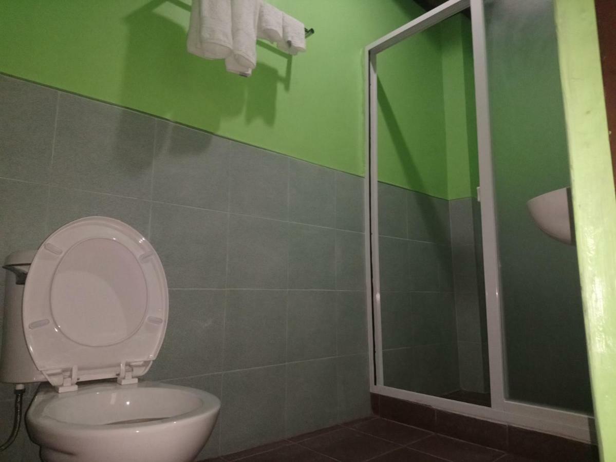 In-N-Out Hostel Сикихор Экстерьер фото