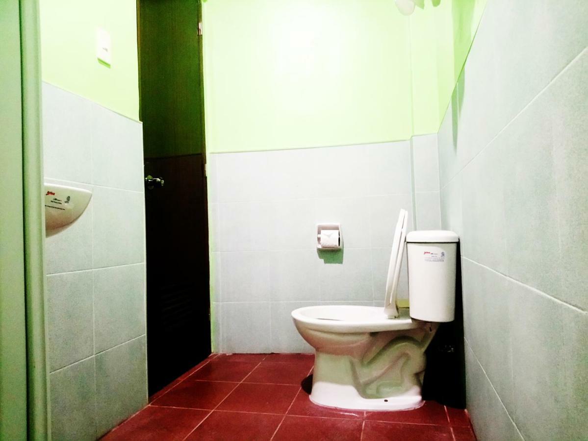 In-N-Out Hostel Сикихор Экстерьер фото